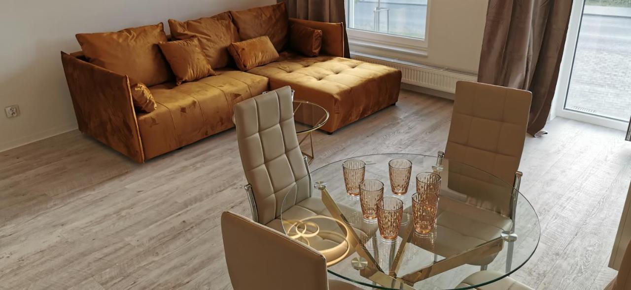 Flou Premium Apartament Z Parkingiem, Plaza 700m