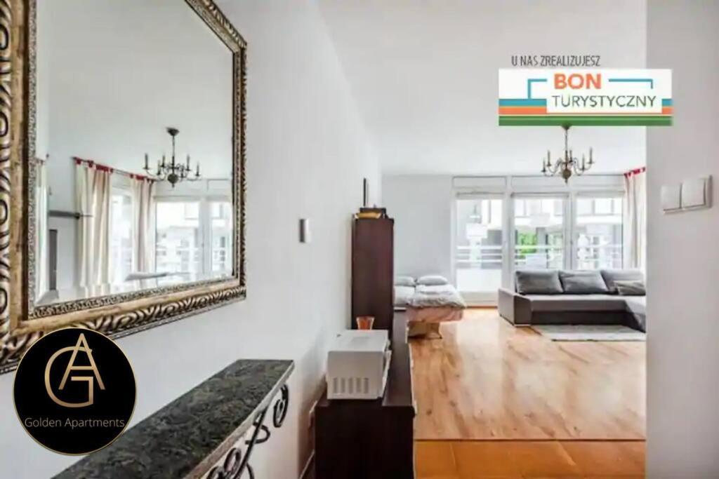 Apartments&l60a/52 *