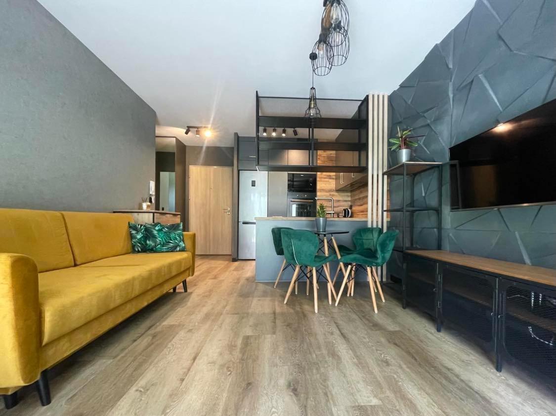 Rocco Z Ogrodkiem Nad Morzem Apartment