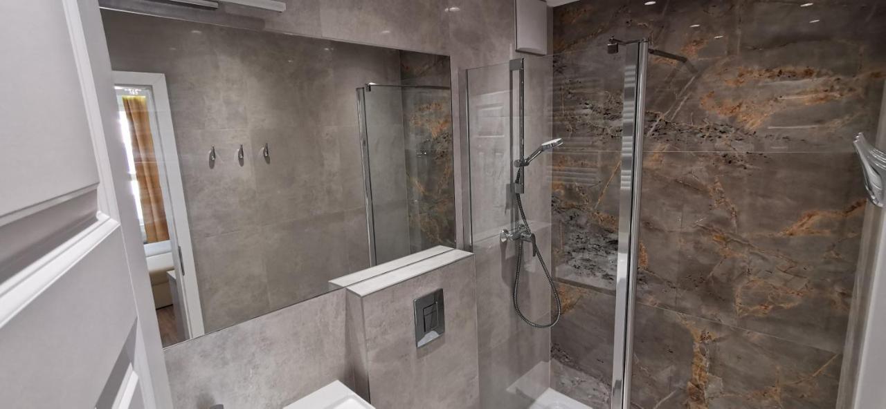 Wow Flou Przystan Letnica 700m Plaza Apartment