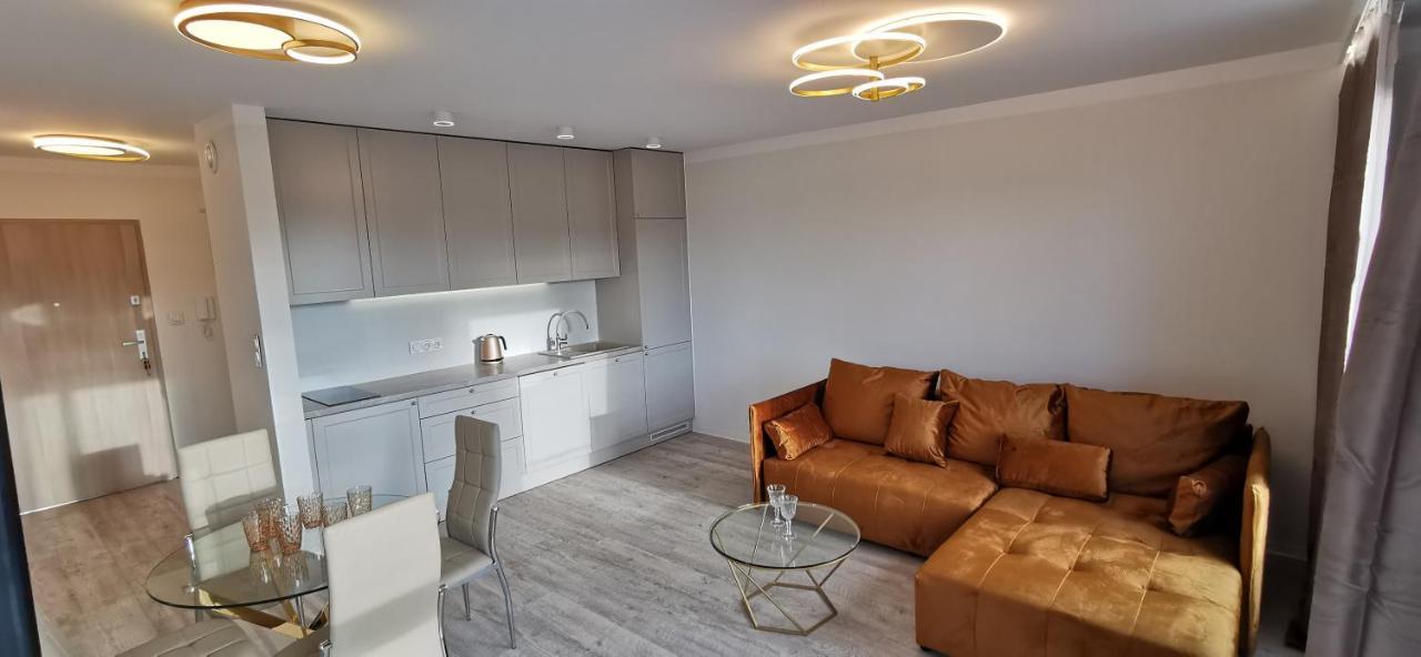 Huoneisto Flou Premium Apartament Z Parkingiem, Plaza 700m *