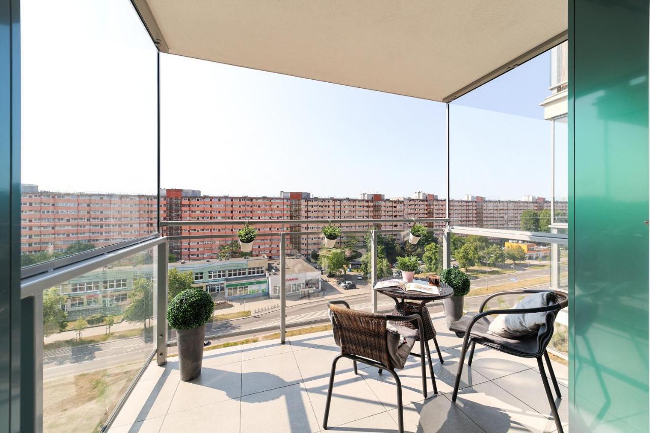 Apartment By The Sea *