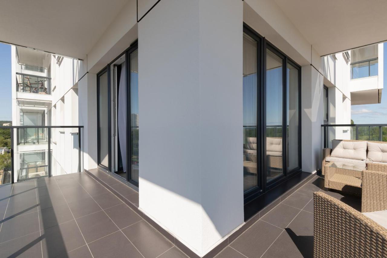 Sea Waves With Park View By Renters * Gdansk