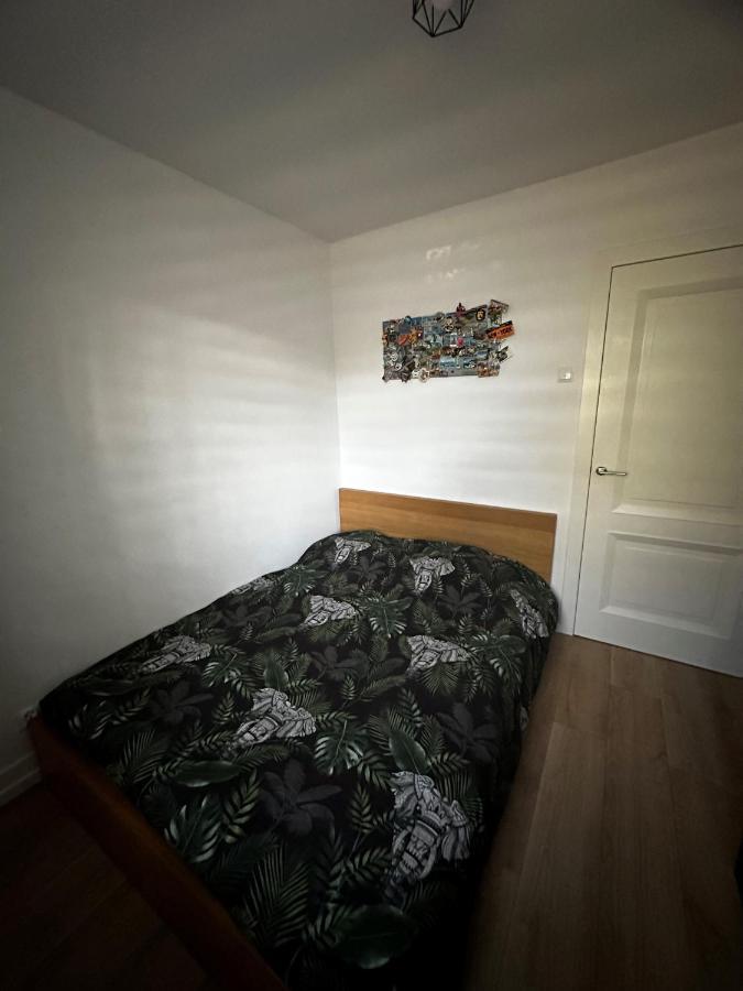 Duze Mieszkanie Blisko Plazy Lägenhet Gdańsk