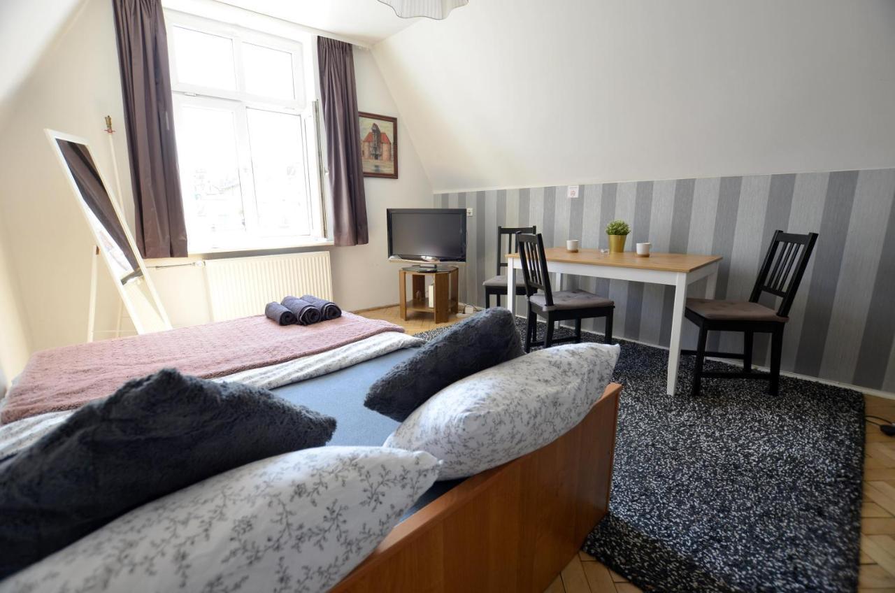 Old Town Happy Apartment, The Location Apartment