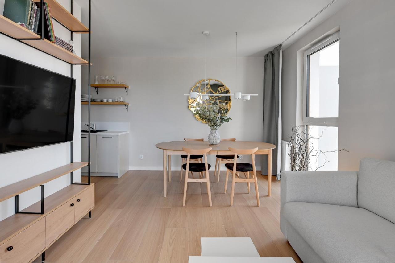 Luxury Aura 40 - 5 By Grand *
