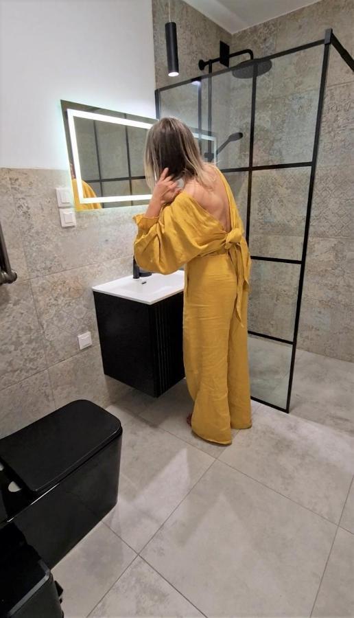 Apartment Duzy Orania Prywatny Ogrod Taras Lezaki Grill Hustawka