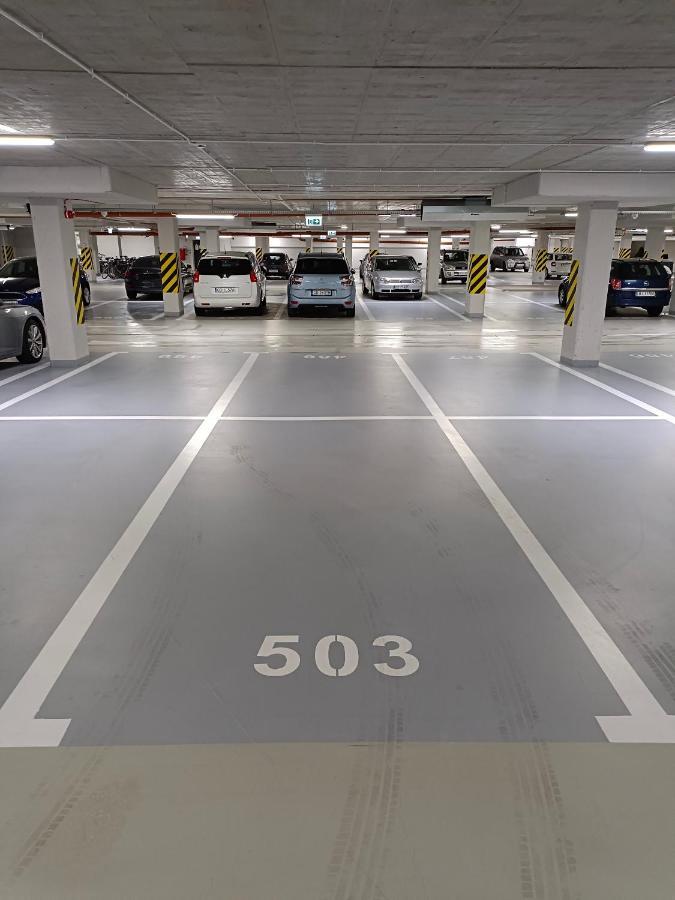 Sea - Free Private Parking