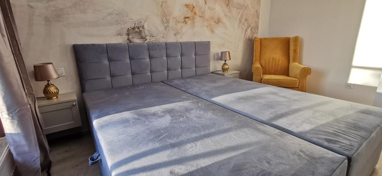 Flou Premium Apartament Z Parkingiem, Plaza 700m Huoneisto