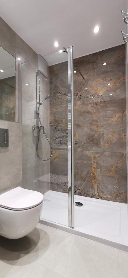 Wow Flou Przystan Letnica 700m Plaza Apartment *