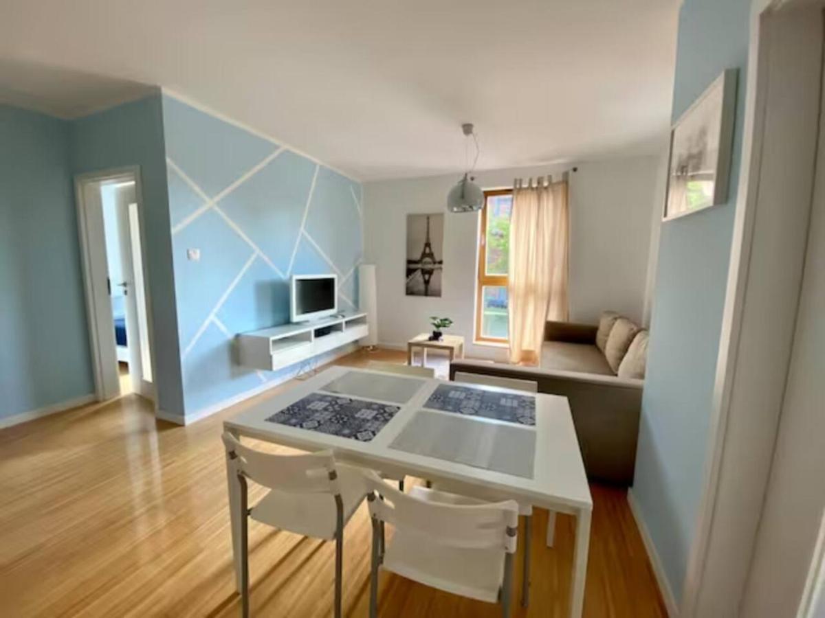 Apartment Aprt Torunska / Center *