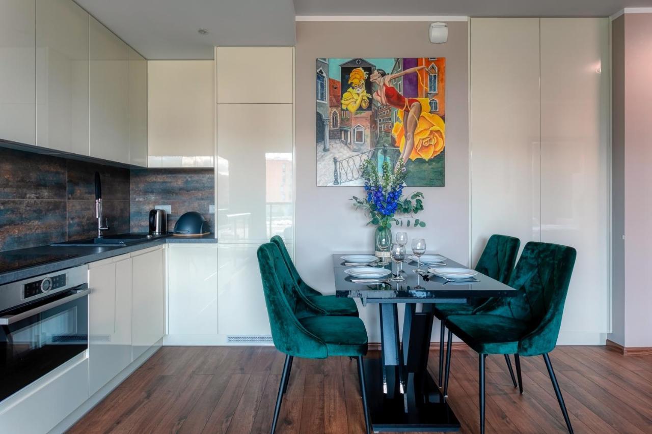 Blue Mandarin - Chlebova Apartment *