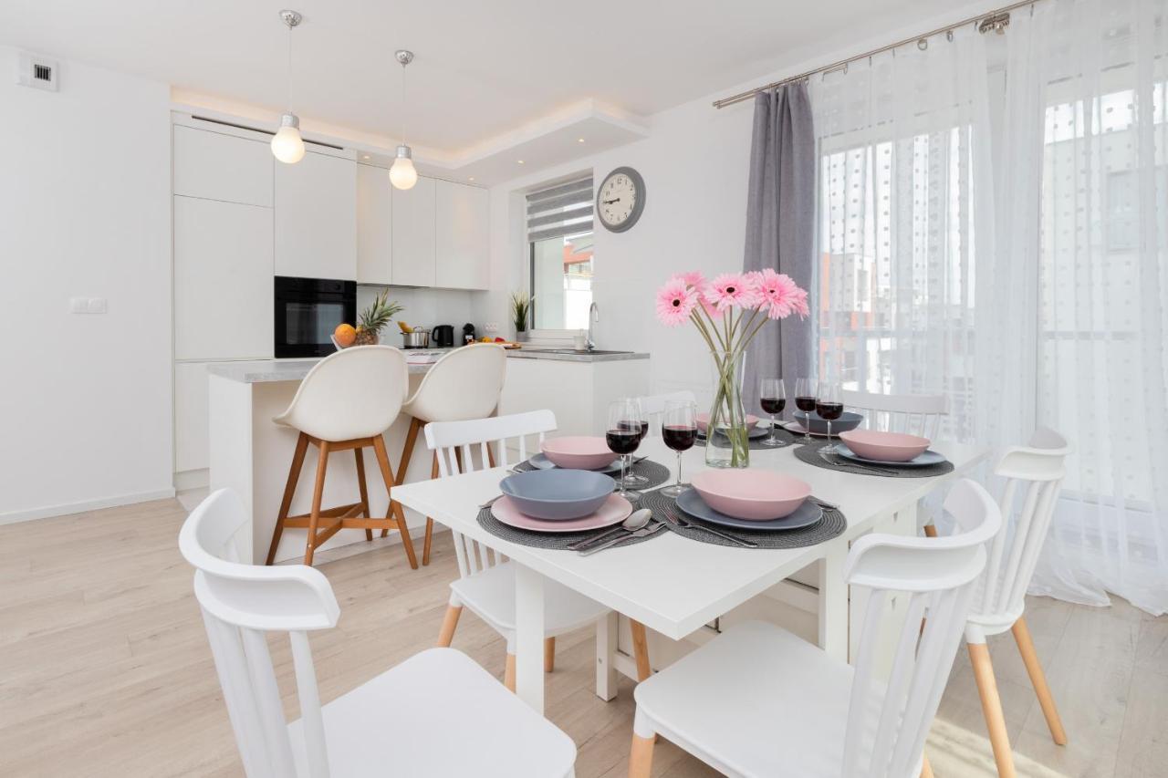 Apartment Garnizon For 6 Guests With Parking & Balcony By Renters *