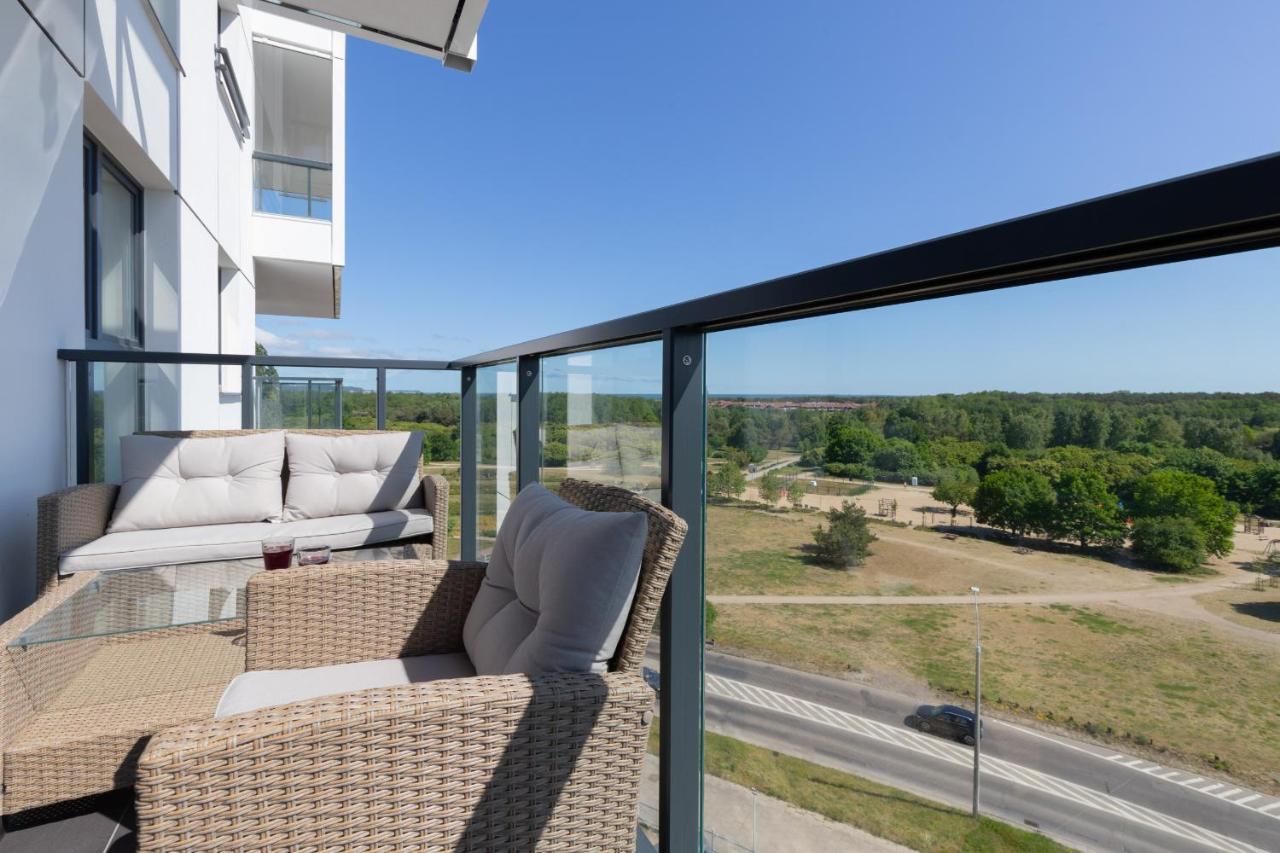 Sea Waves With Park View By Renters Apartment Gdansk