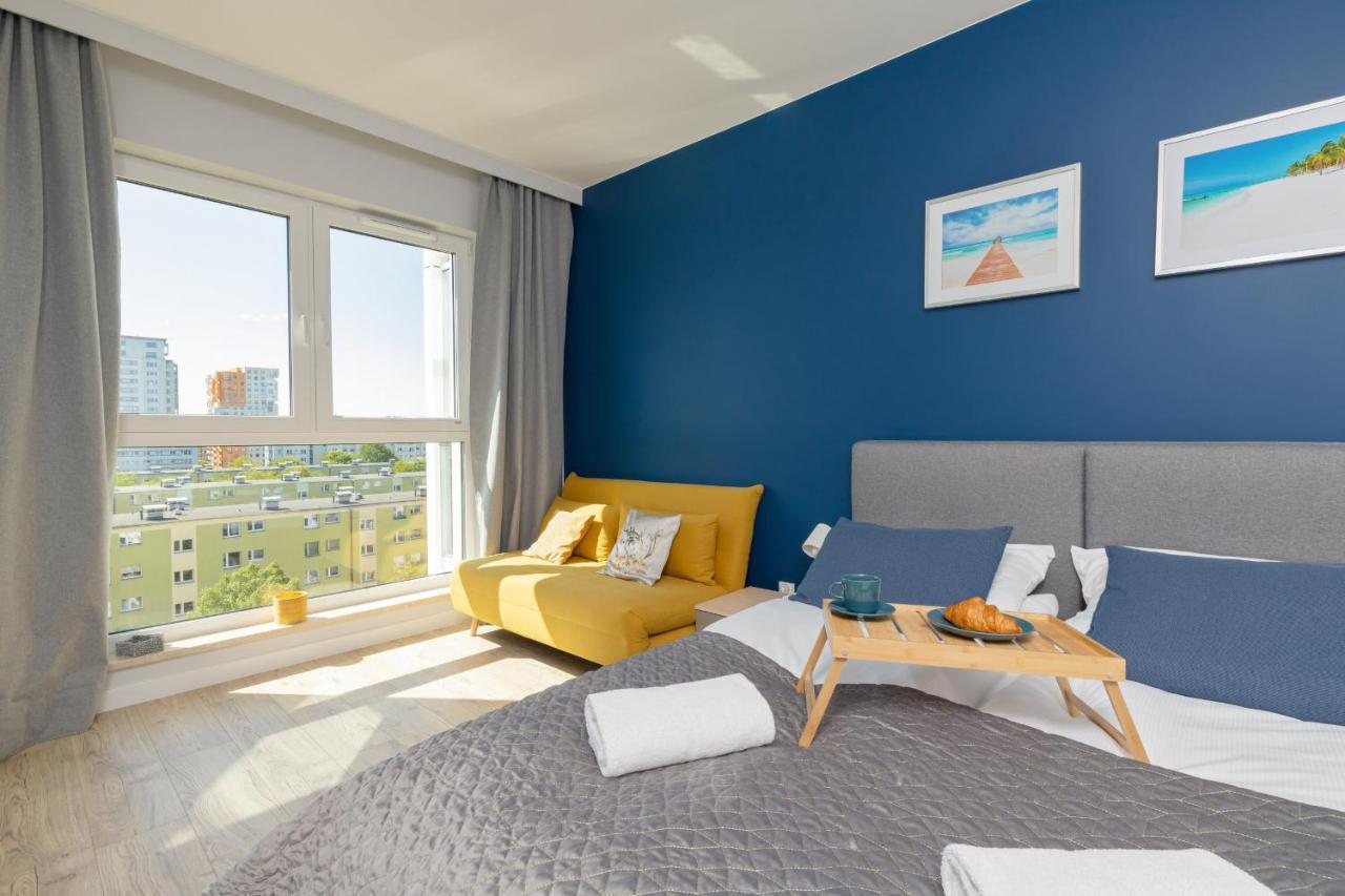 Apartment Sea Waves With Park View By Renters
