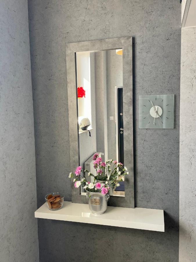 Căn hộ Arenaapartments *