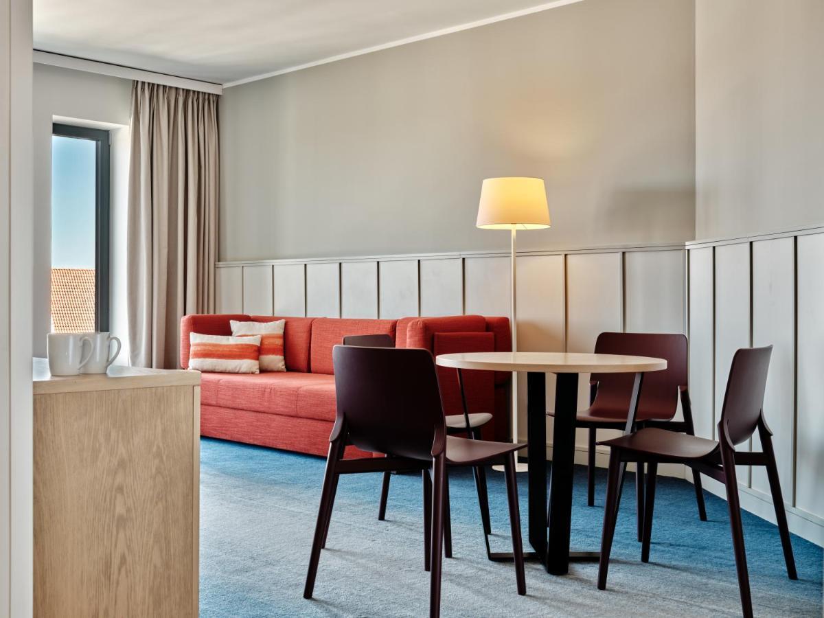- Centre By Ihg Hotel 4*