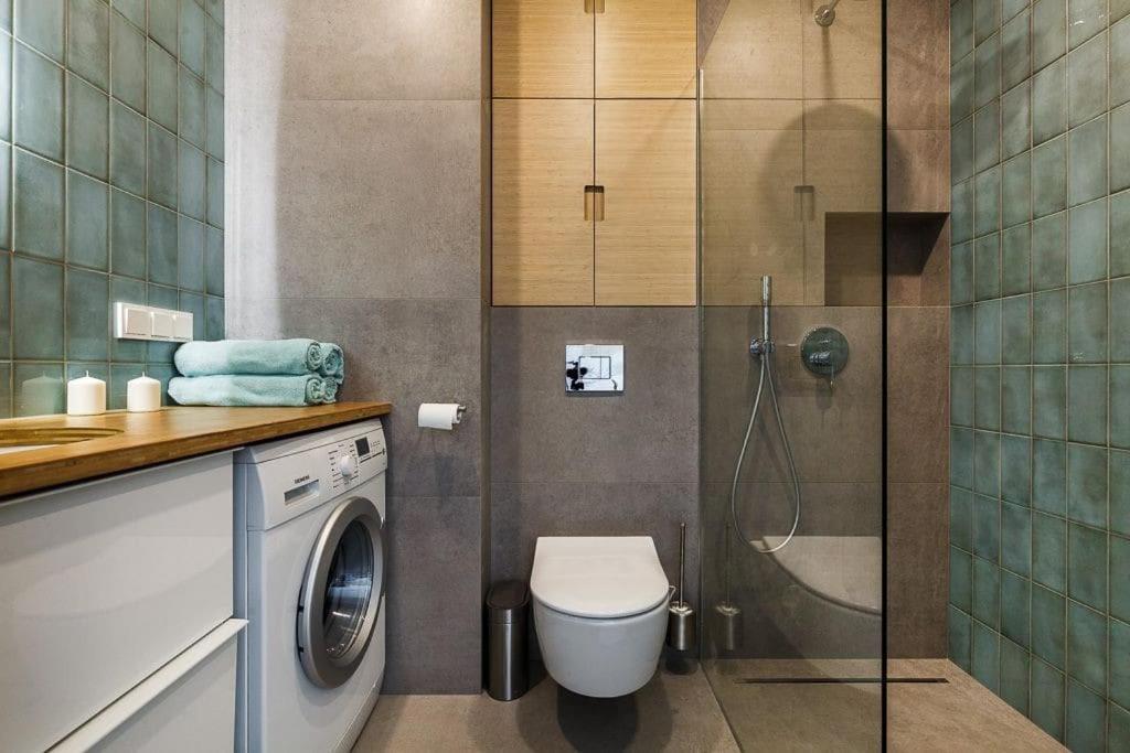 Garnizon Roberta Z Tarasem Apartment