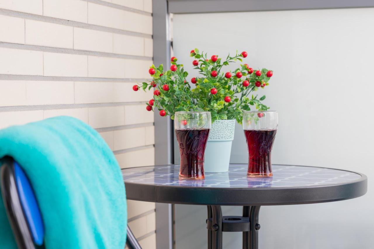 Turzycowa In By Renters Apartament