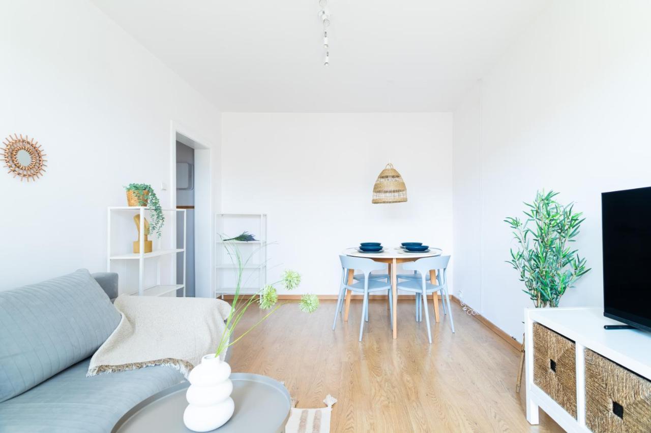 Seaside Modern Apartment