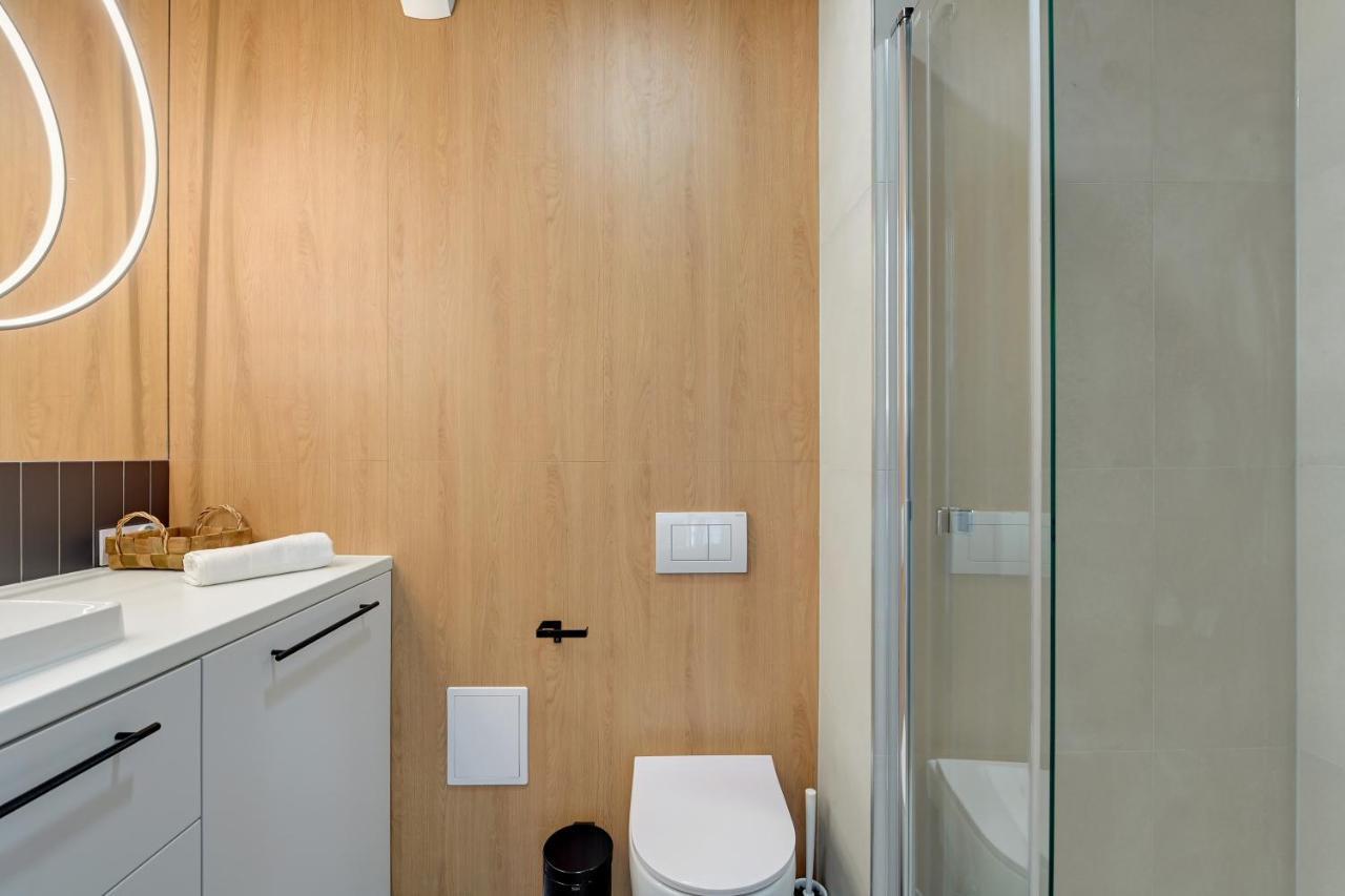 Luxury Aura 40 - 5 By Grand *