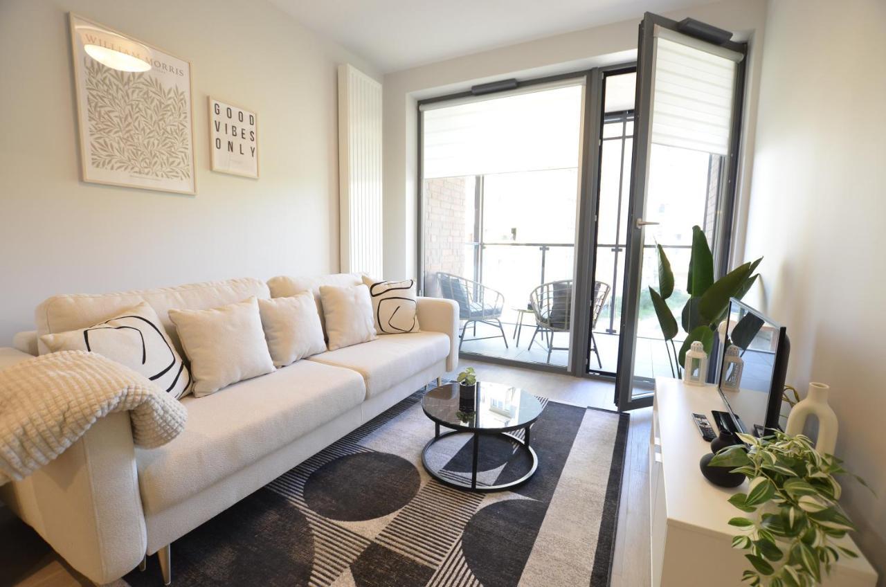 Estate Old Town Apartment, Private Parking, Balcony Apartment *