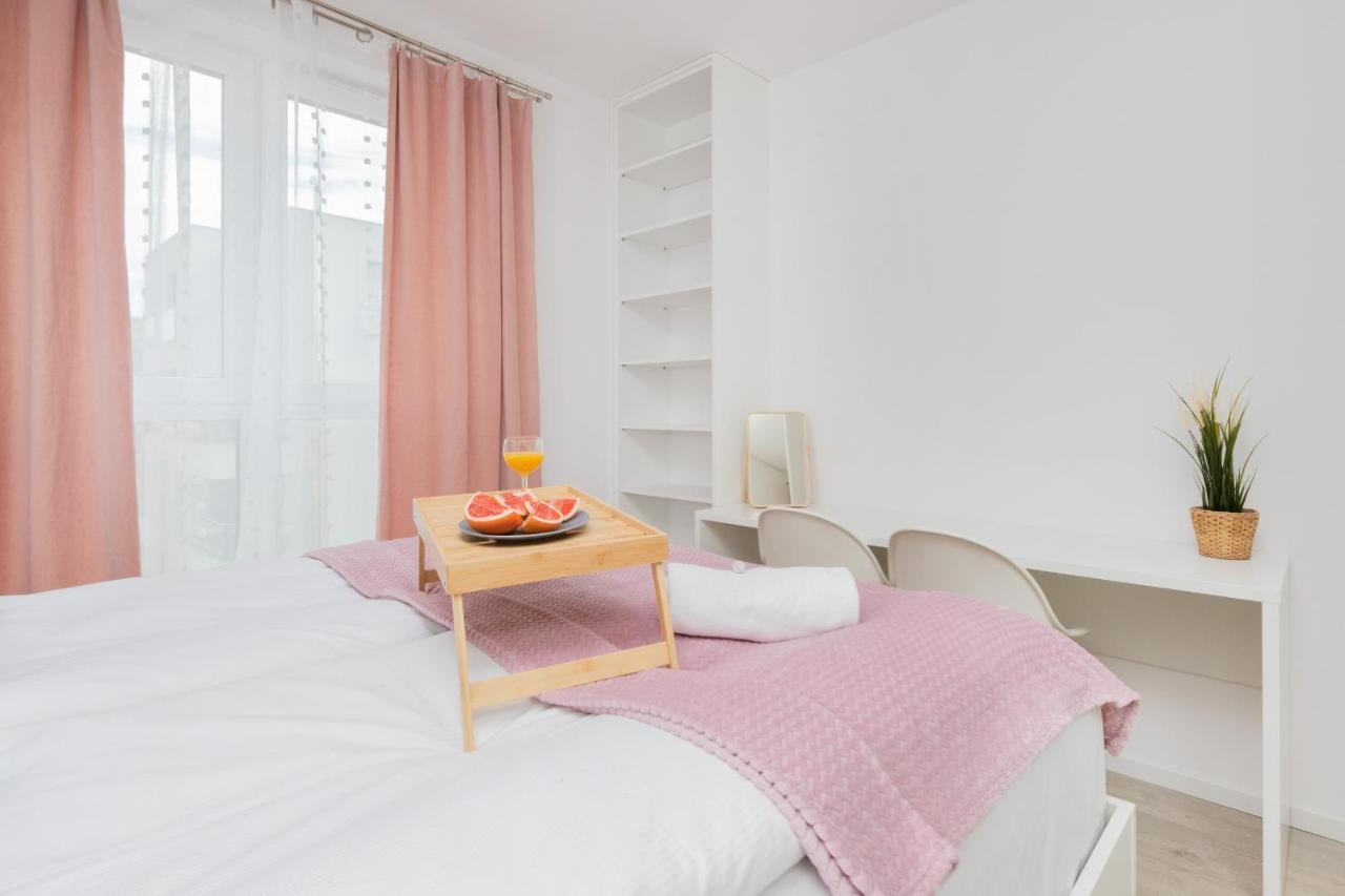 Apartment Garnizon For 6 Guests With Parking & Balcony By Renters *
