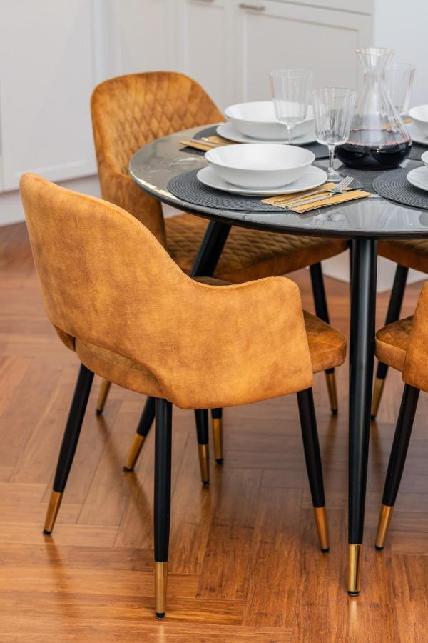 Stylish & Trendy Browar Gdanski By Renters *