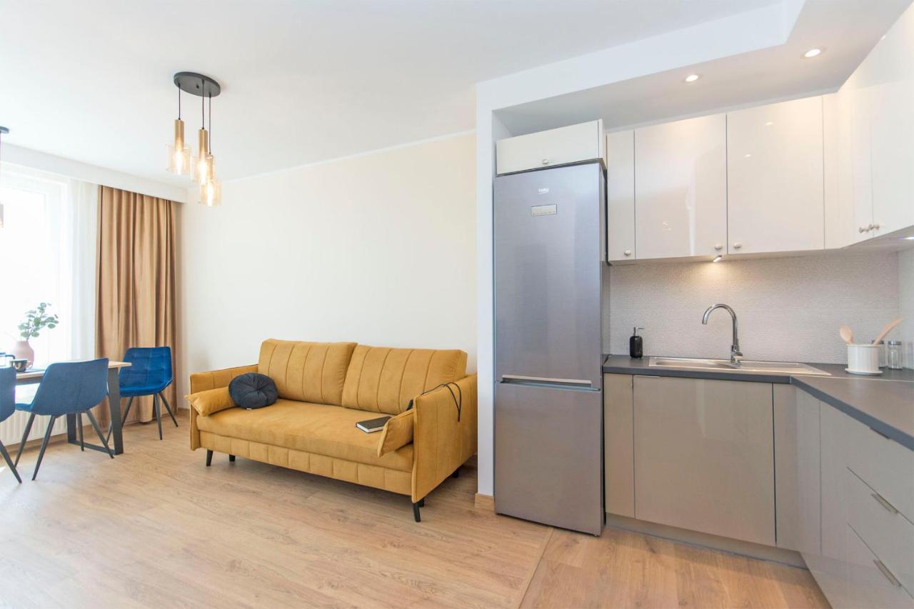 Glow Apartments, Zaspavita