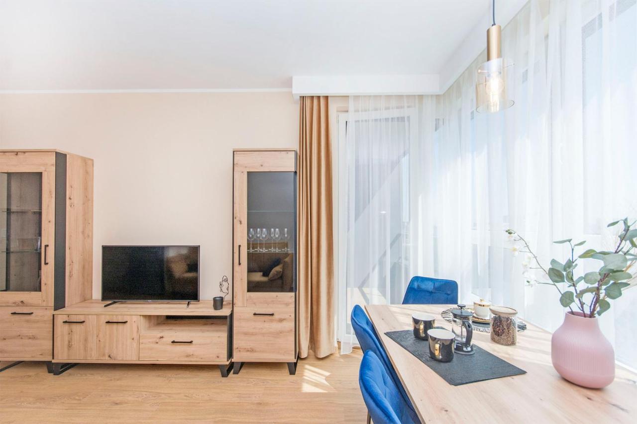 Glow Apartments, Zaspavita *