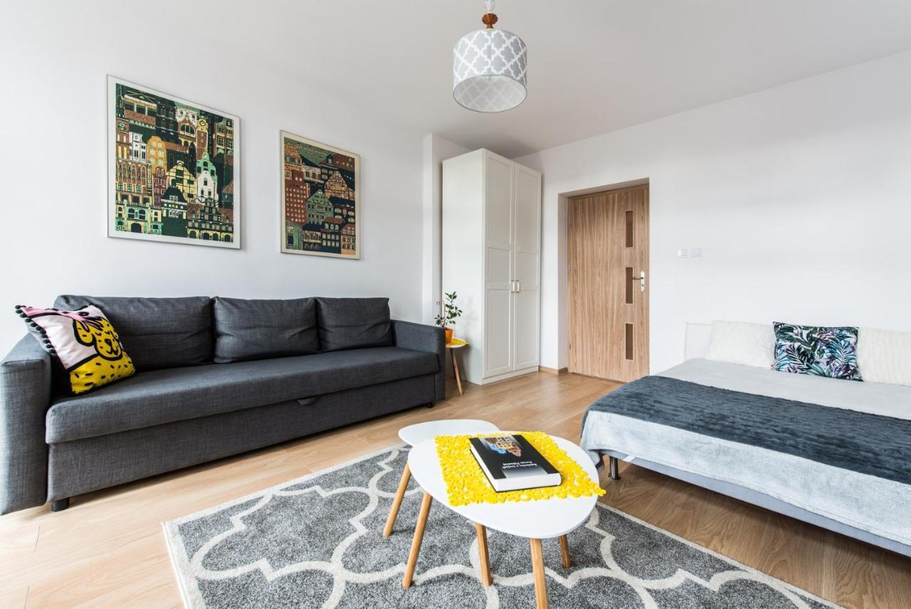 Hello Amazing River View 4 Bedrooms & Balcony *