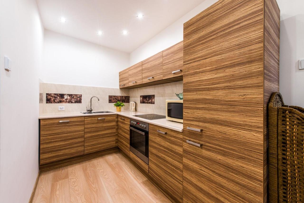 Hello Amazing River View 4 Bedrooms & Balcony *