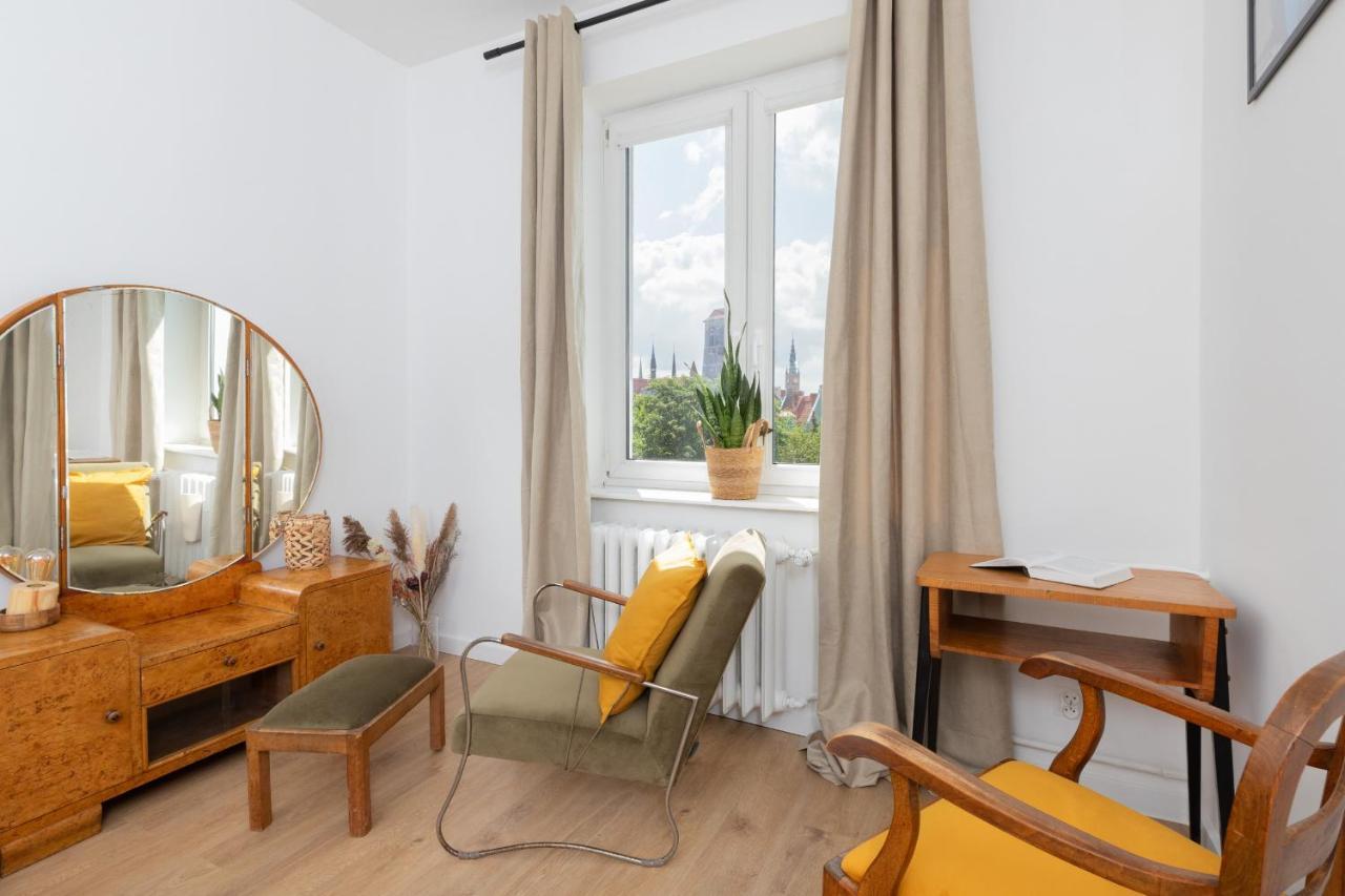 Lägenhet Podwale Staromiejskie With Balcony By Renters