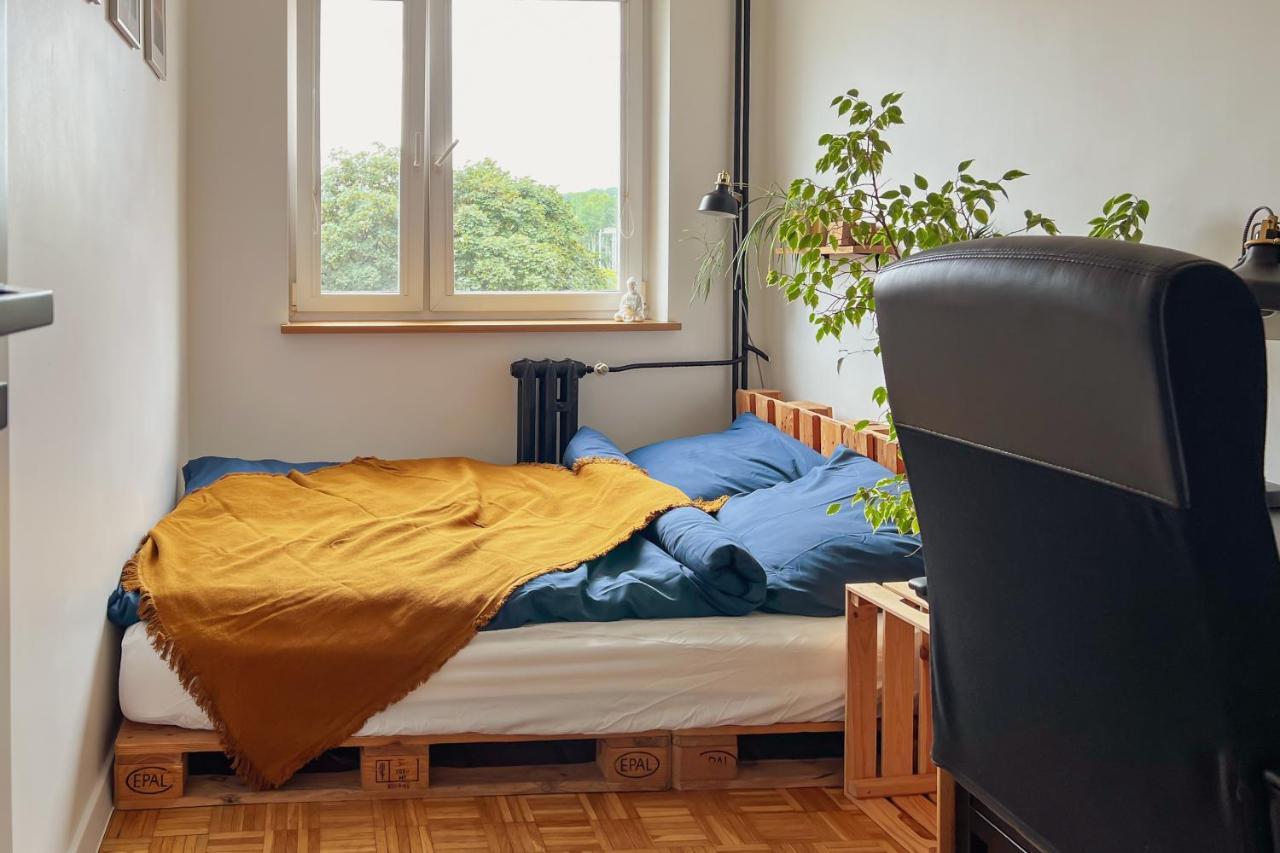 Fresh Industrial With Public Transport Apartment Gdansk