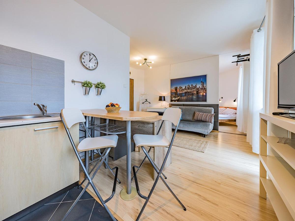 Z Balkonem I Bezplatnym Parkingiem Apartment *