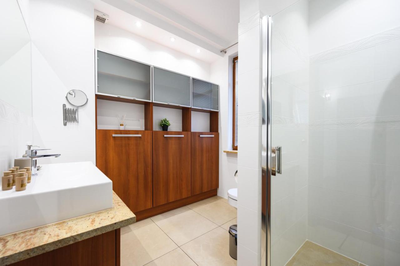 Apartment White Sea - Neptun Park By Oneapartments