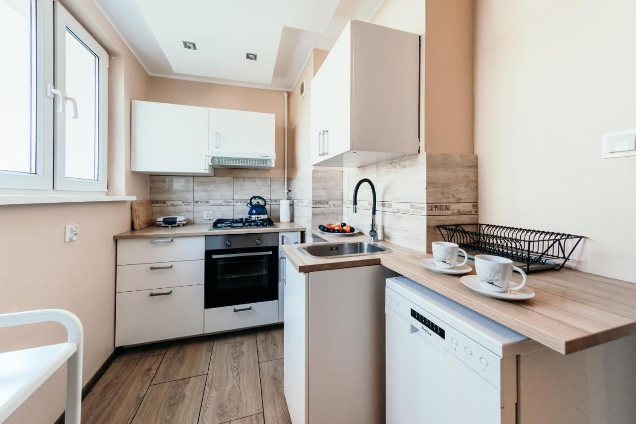 Spacious 3 Bedroom Apartament Near Olivia Business Center Apartment *