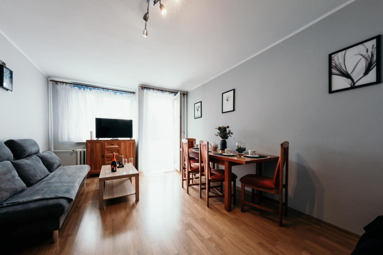Spacious 3 Bedroom Apartament Near Olivia Business Center Gdansk