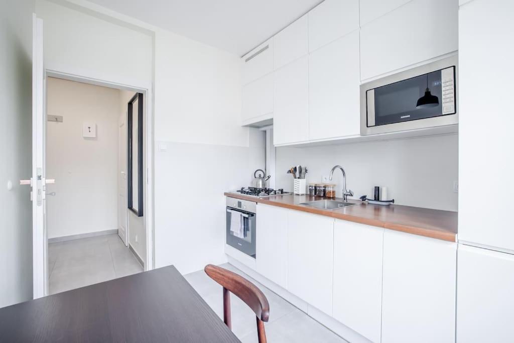 Apartment Bliss: Downtown