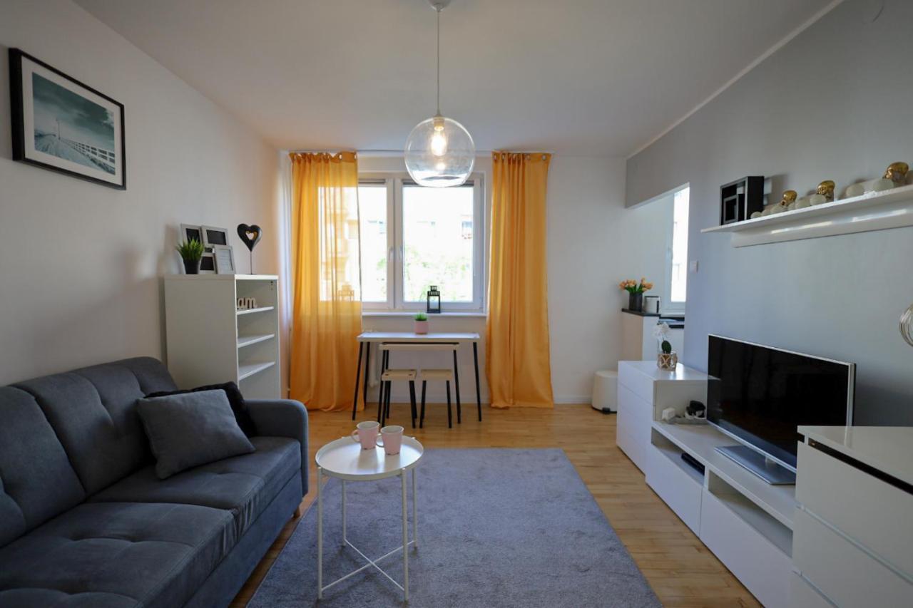 Apartment Glow Apartments, Ergo Arena *