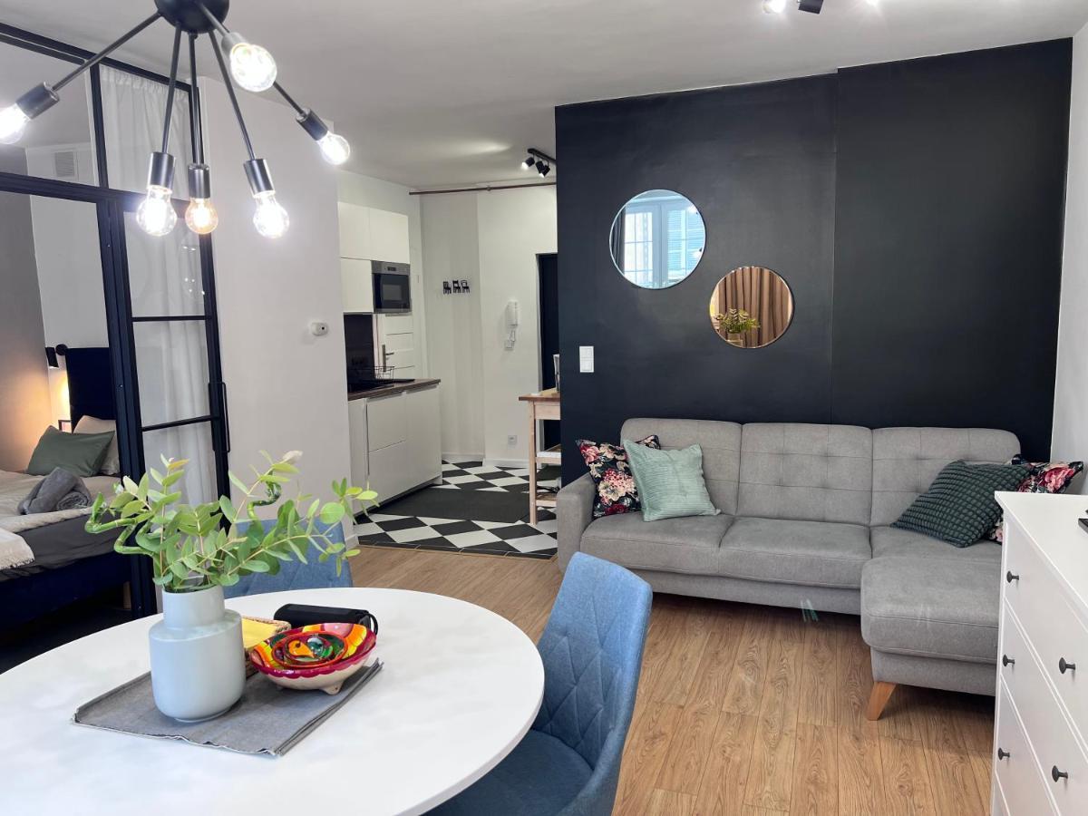Old Town With A Jacuzzi Apartment