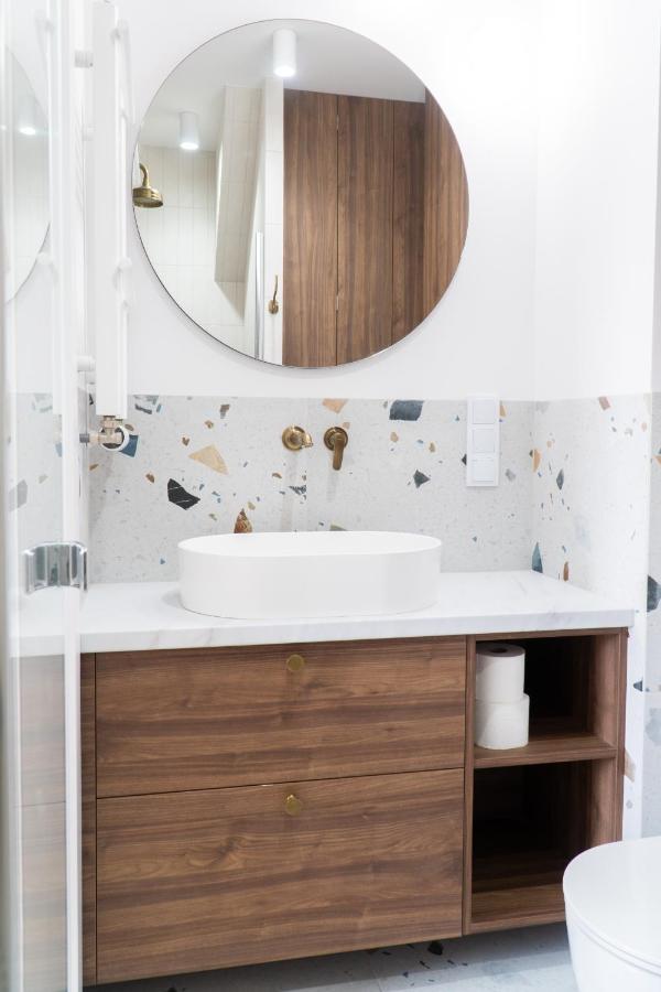 Old Town Gem Designer - Centre Location - Families - Remote Work