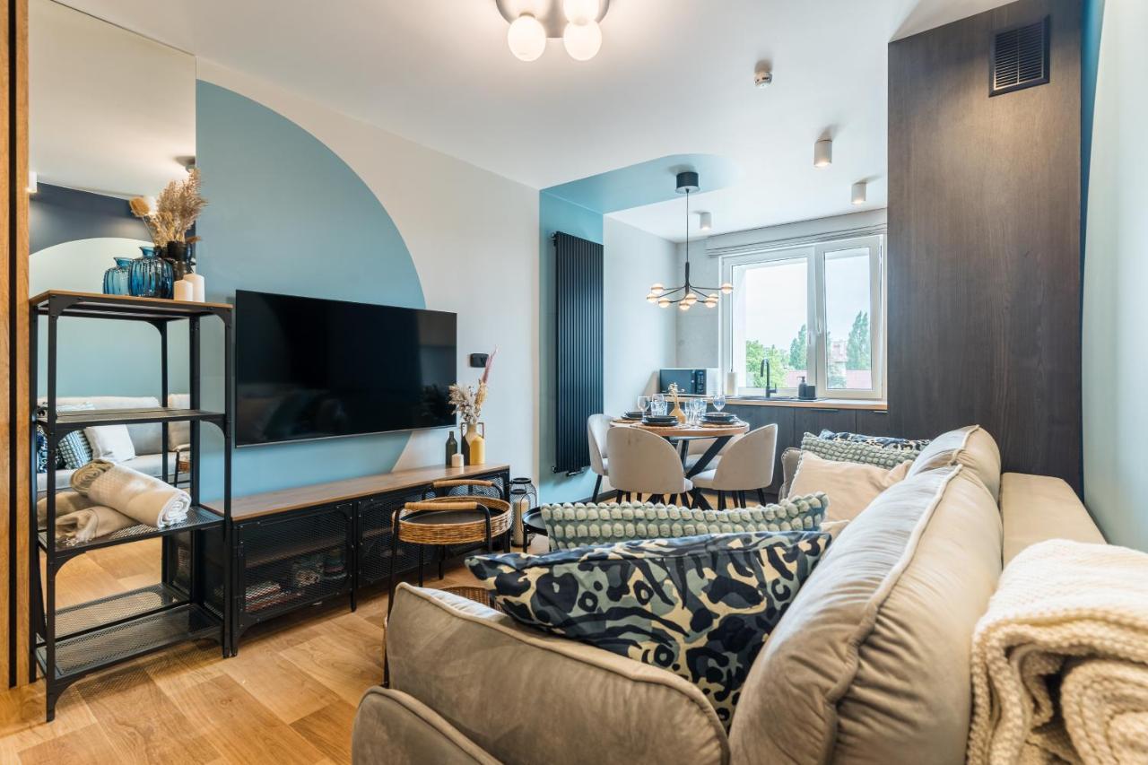 Golden Seaside By Aparo - Plaza 200m, 2 Lazienki, 2 Sypialnie Oraz Salon, 3 Tv, Balkon, Lozeczko Apartment *