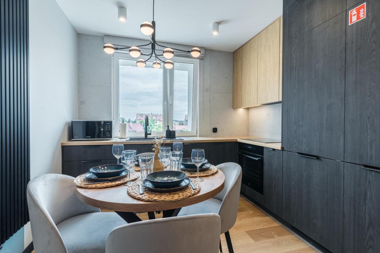 Apartment Golden Seaside By Aparo - Plaza 200m, 2 Lazienki, 2 Sypialnie Oraz Salon, 3 Tv, Balkon, Lozeczko Gdansk