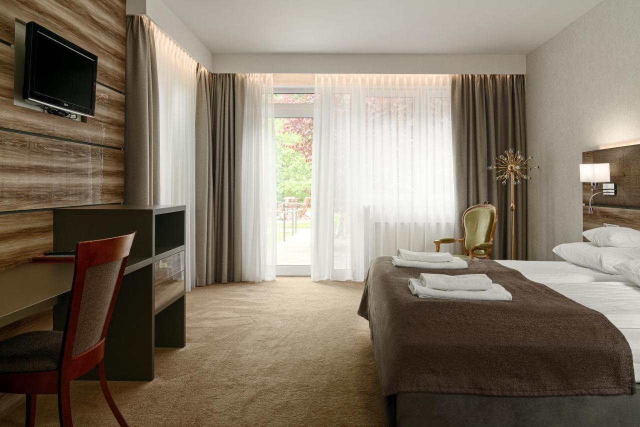 Hotel Eva 2*