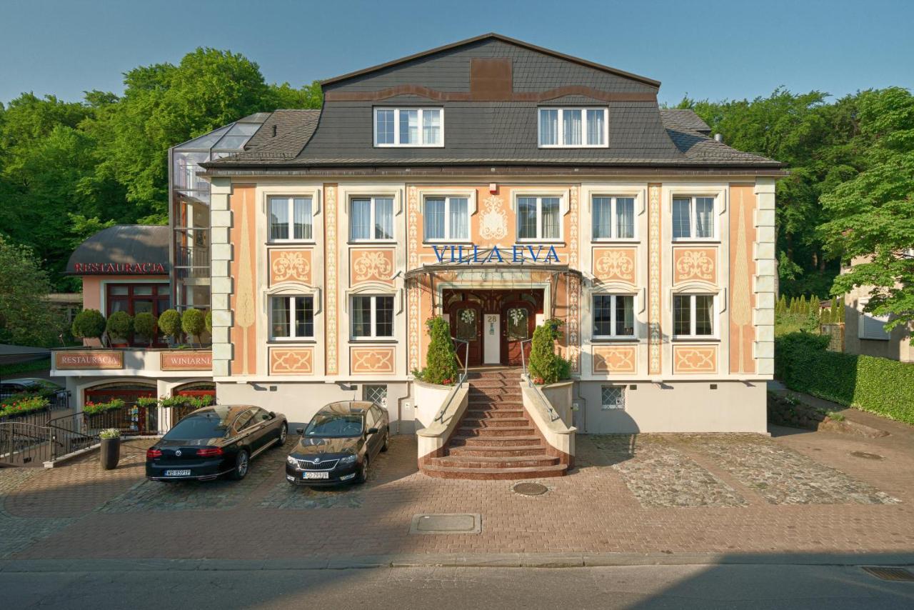 Hotel Eva 2*