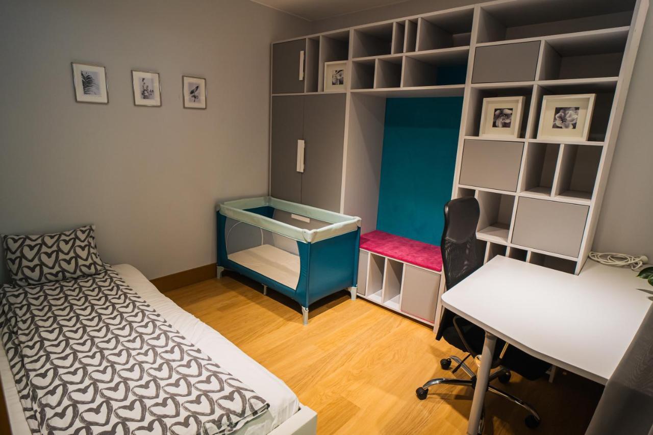 Apartment White