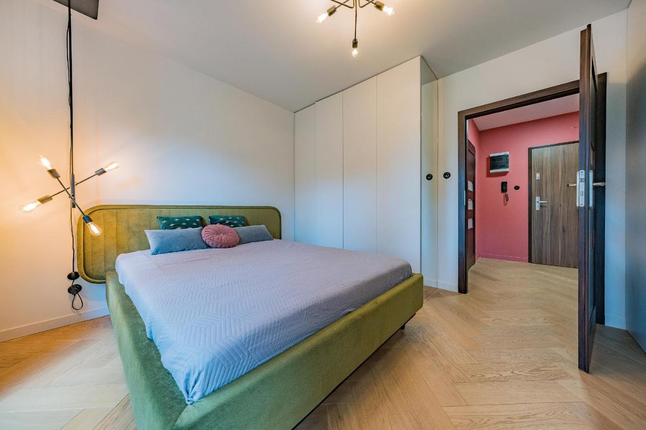Apartment Hello Chmielna With Private Parking And Balcony *