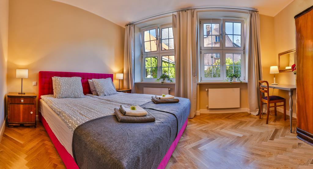 Apartament Bursztynowy Mariacka Old Town *