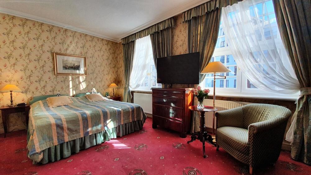 Podewils Old Town 5*